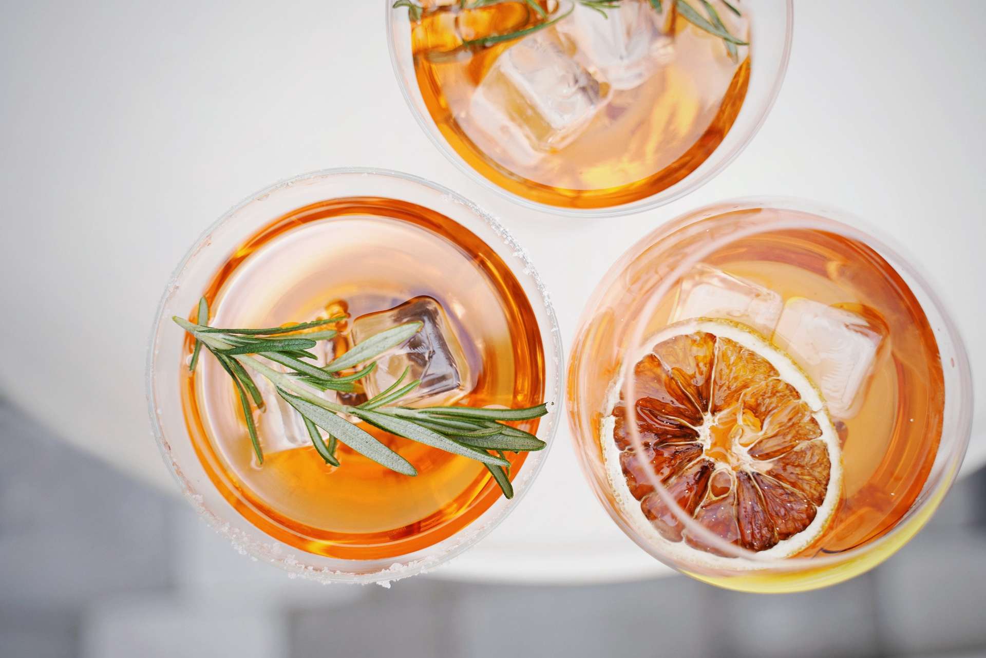 The Best Non-Alcoholic Drinks To Help You Celebrate Responsibly