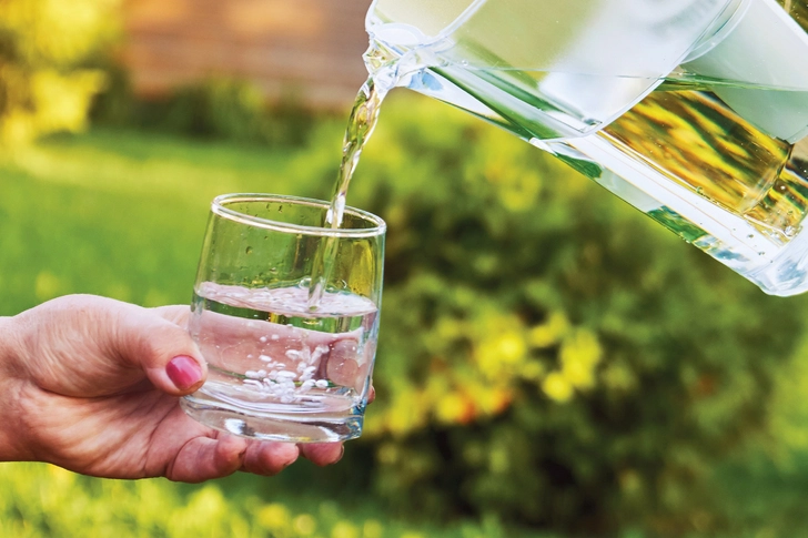 The Ultimate Guide to Healthy Drinks: What to Drink and What to Avoid